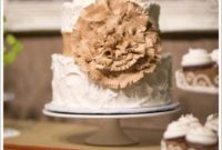 Rustic Sugarweave Cake