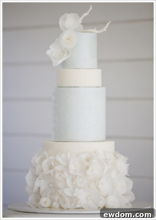 Yuletide's Fourth Delight 1 featured 13636