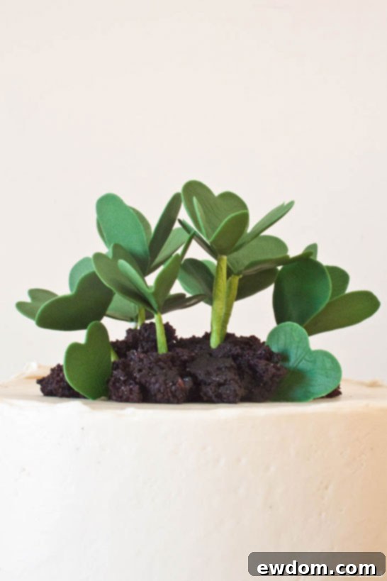 Sweet Lucky Clover Cake 1 featured 14882