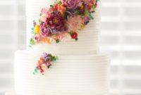 Buttercream Flowers A Top 2015 Wedding Cake Trend
