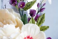 Nature’s Touch Organic Floral Wedding Cakes