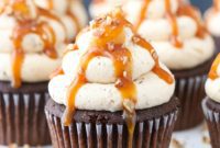 Gooey Chocolate Caramel Pecan Cupcakes