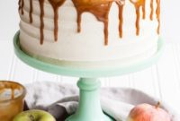 Sticky Toffee Apple Crumble Cake