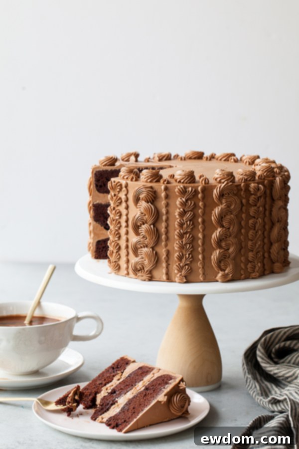 Golden Toffee Crunch Chocolate Cake 1 featured 32487