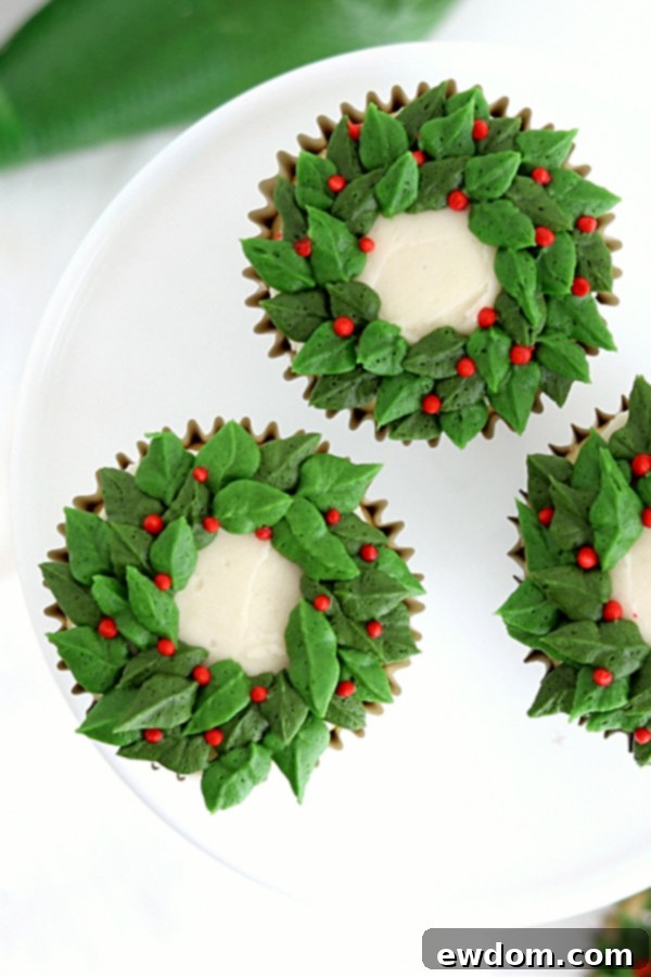 Festive Wreath Cupcakes 1 featured 33773