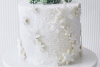 Enchanted Snowflake Cake