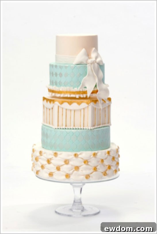 Marie Antoinette inspired cake by Frosted Cake Shop | TheCakeBlog.com