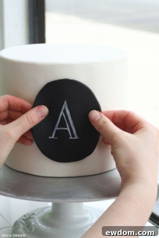 Chalkboards and Paper Flowers: The Ultimate Decor Duo 7 Creating an Edible Chalkboard Monogram on Black Fondant
