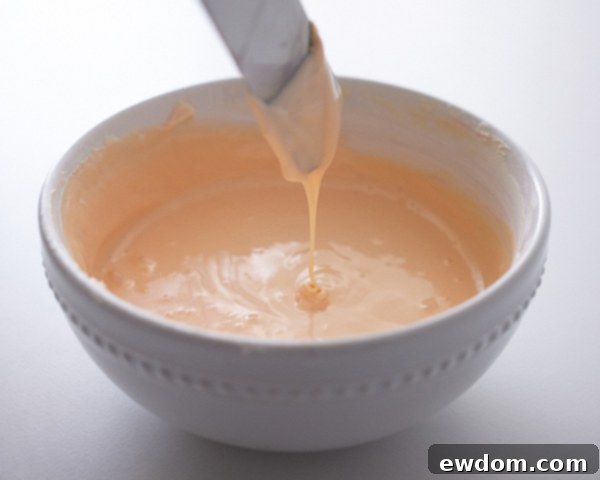 Mini Easter Egg Cakes | by Cakegirls for TheCakeBlog.com