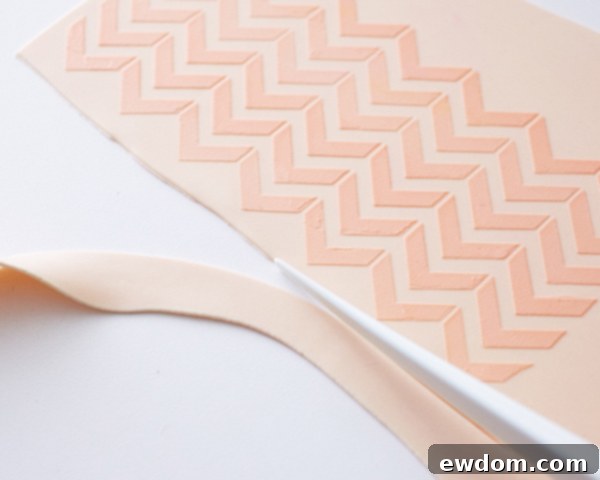 Mini Easter Egg Cakes | by Cakegirls for TheCakeBlog.com