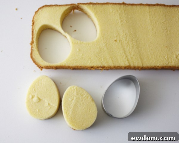 Mini Easter Egg Cakes | by Cakegirls for TheCakeBlog.com