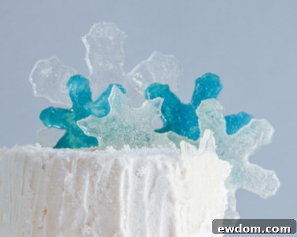 How to make candy snowflakes | by Erin Gardner for TheCakeBlog.com