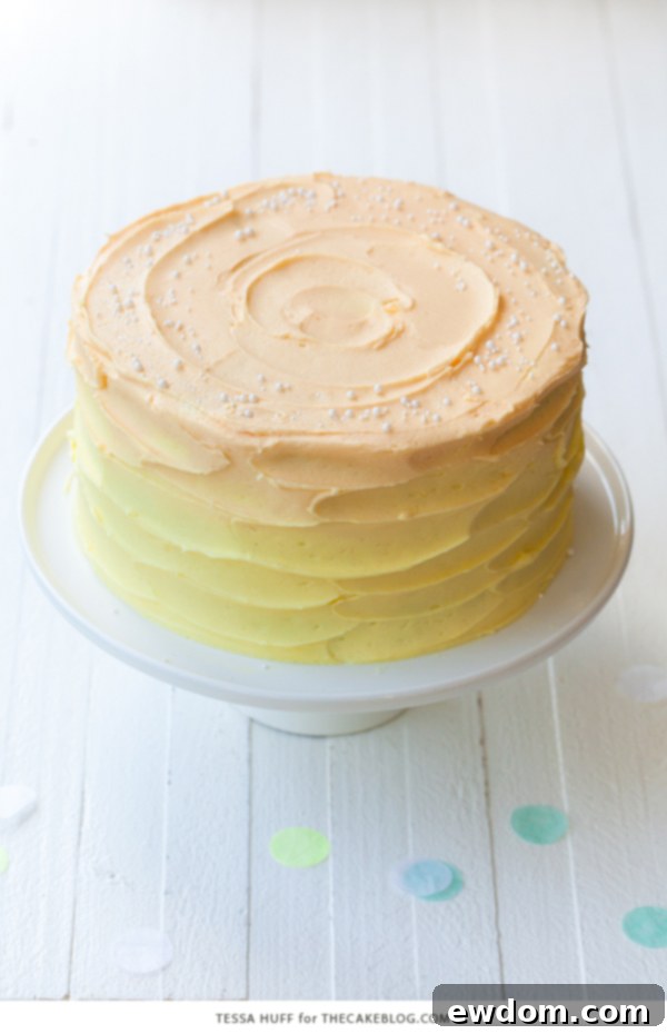 Hummingbird Cake - a no fuss favorite with tropical flavors of pineapple, banana and pecans making it the perfect summer bake | by Tessa Huff for TheCakeBlog.com