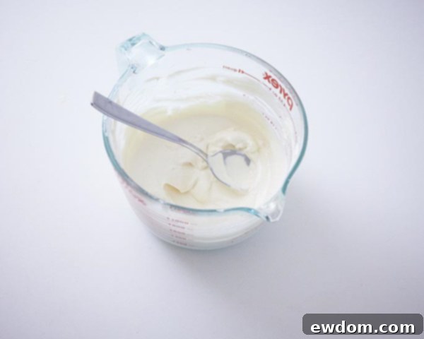 Festive Bauble Bakes 6 Christmas Ornament Cakes - how to make sparkly, mini ornament cakes for Christmas dessert | by Cakegirls for TheCakeBlog.com