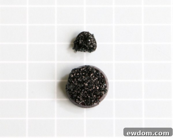 Spiderweb Cake - how to make an easy spiderweb cake with buttercream | by Erin Gardner for TheCakeBlog.com