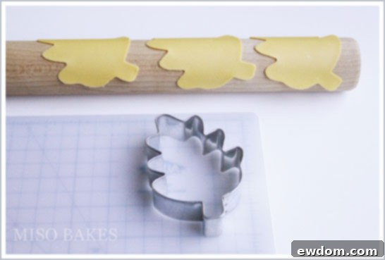 Autumn Leaves Wreath Cake - Fondant leaves ready for shaping